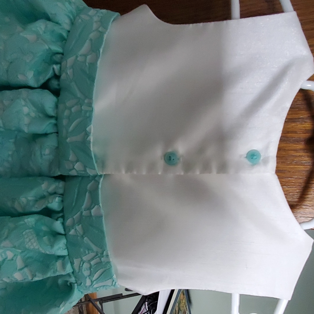 Dress - Picture 3 of 5